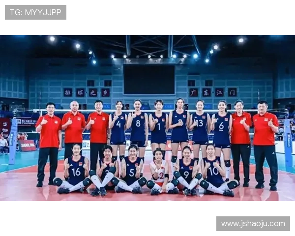 中国女排逆转夺冠燃爆全场团队精神与青春激情点亮赛场