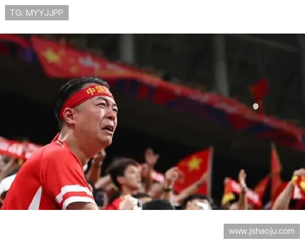 国足主场鏖战逆转取胜展现顽强斗志点燃全国球迷激情 国足主场鏖战逆转取胜展现顽强斗志点燃全国球迷激情