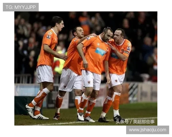 布莱克浦俱乐部发布最新球队动态主帅谈未来赛季备战计划