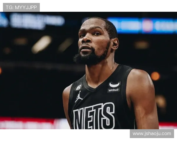 篮网球星杜兰特加盟勇士，引发球迷热议