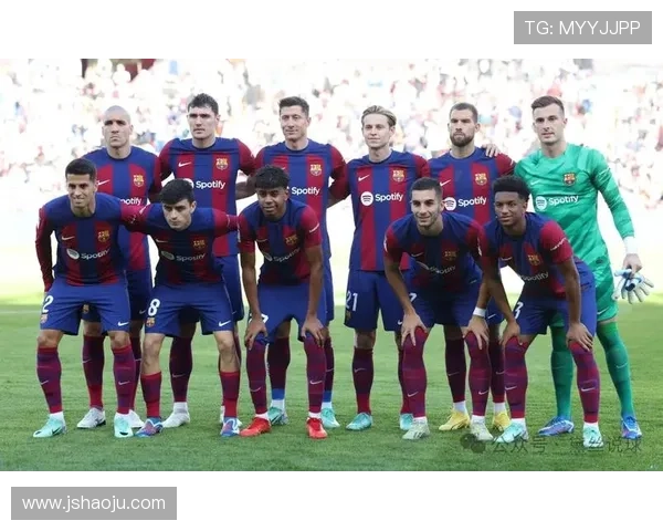 西甲焦点战巴塞罗那与皇马再度碰撞 谁能主宰经典对决争锋？