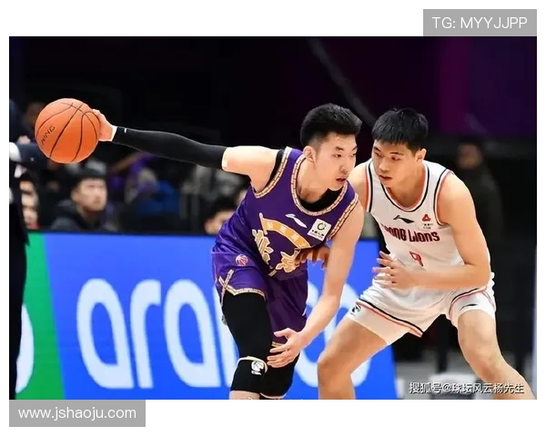 中国男篮迎战强敌，美国队全力备战世界杯，聚焦备战策略与球员状态