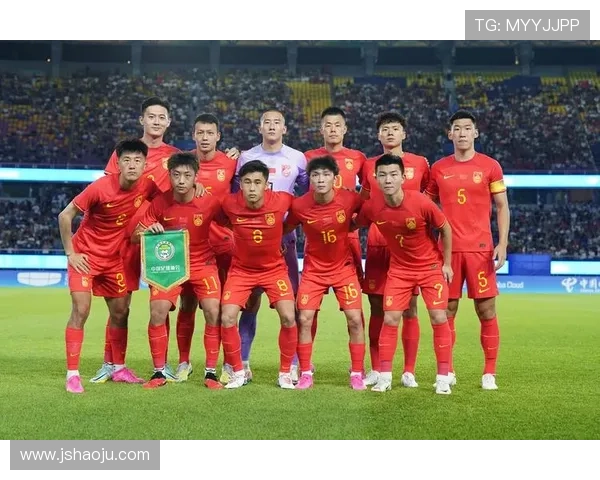 中国足球迎来新篇章，国内球员海外赛场表现引关注，未来潜力无限