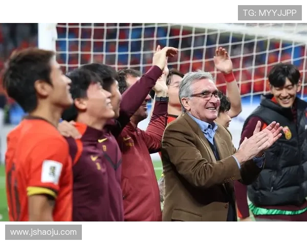 国足迎来关键战役主帅调整阵容力争世预赛突破瓶颈局面球迷期待新气象 国足迎来关键战役主帅调整阵容力争世预赛突破瓶颈局面球迷期待新气象